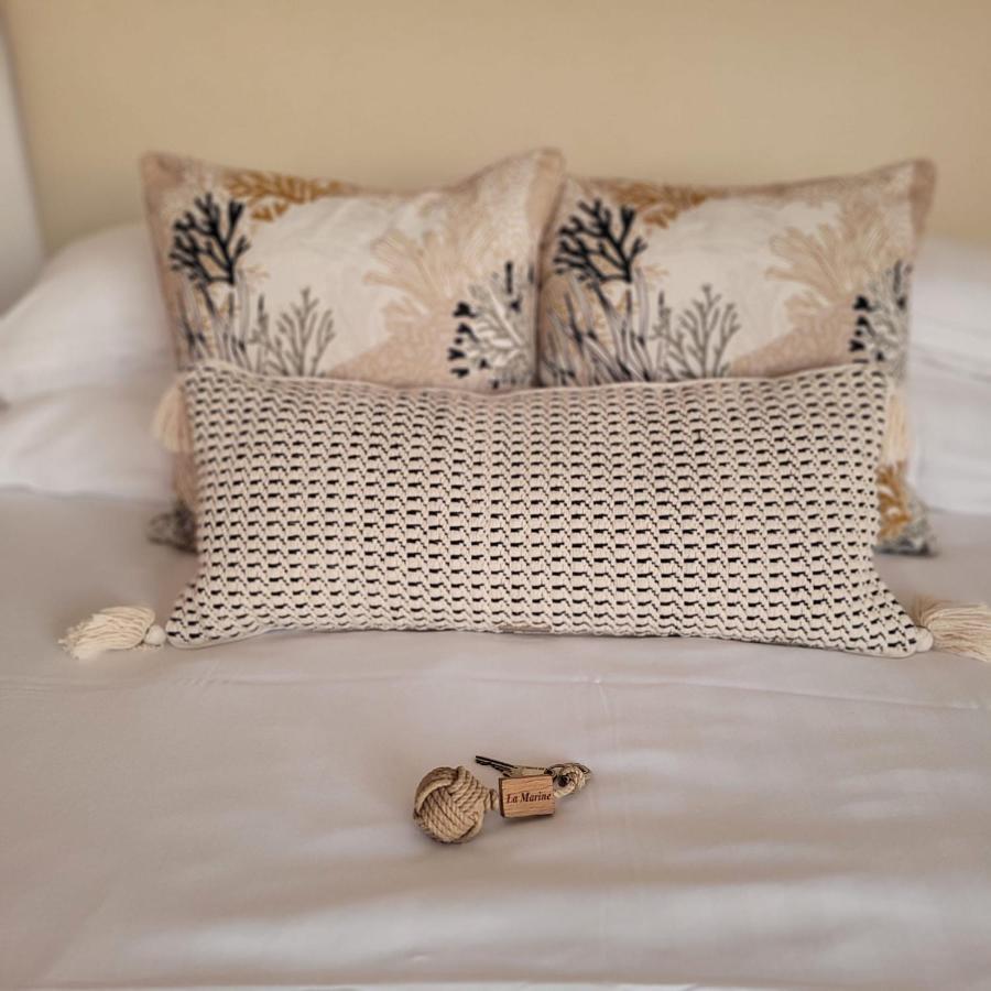 Hotel La Marine بارنفيل-كارتريت المظهر الخارجي الصورة
