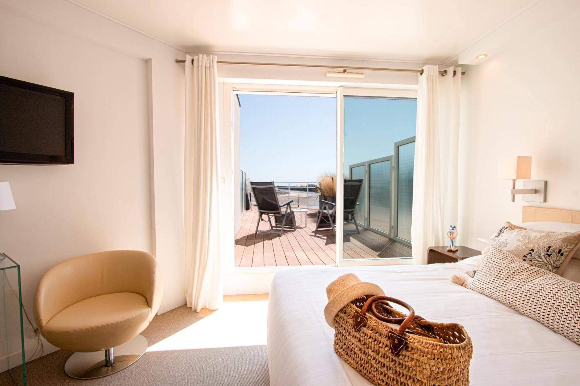 Hotel La Marine بارنفيل-كارتريت المظهر الخارجي الصورة