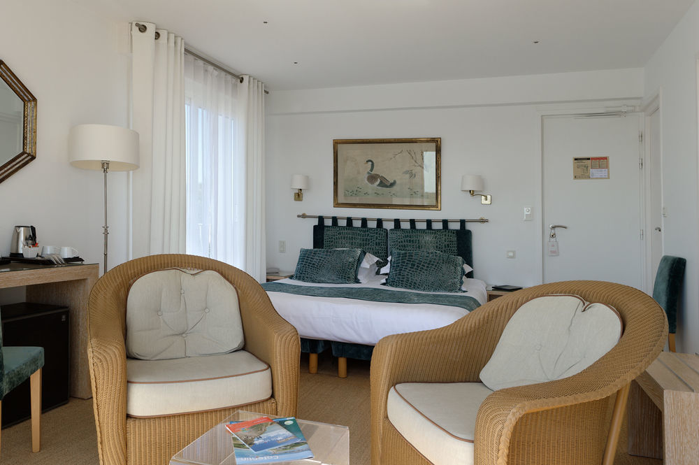Hotel La Marine بارنفيل-كارتريت المظهر الخارجي الصورة