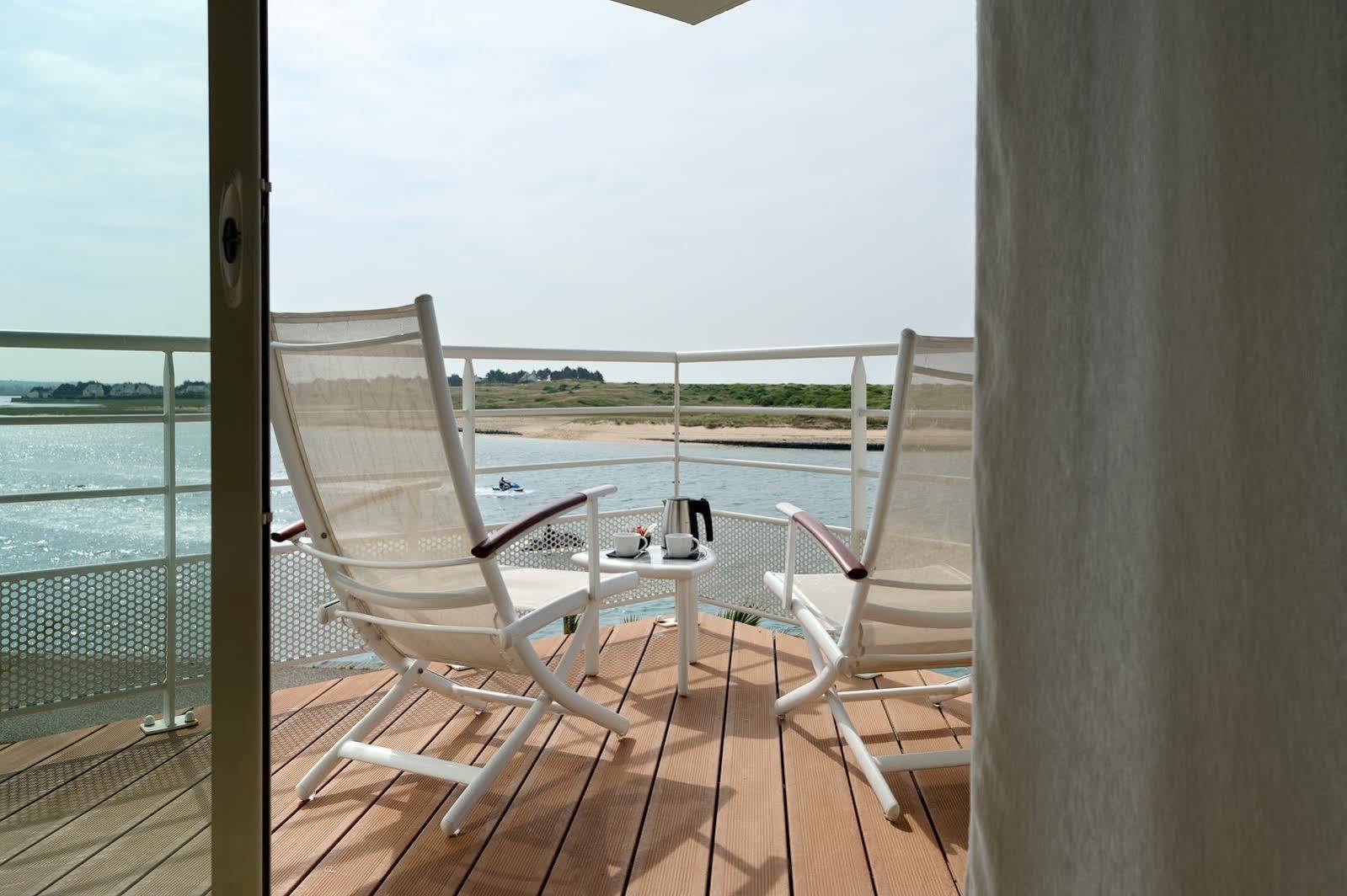 Hotel La Marine بارنفيل-كارتريت المظهر الخارجي الصورة